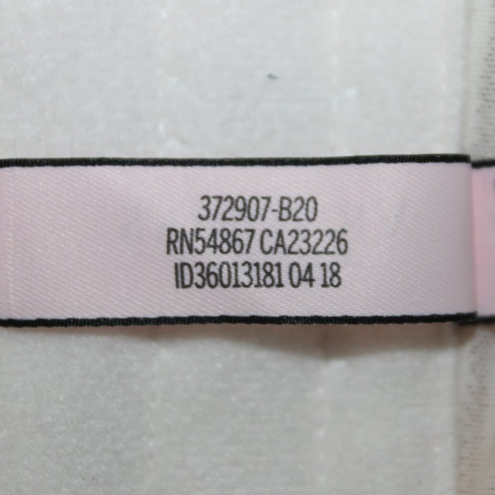 Victoria's Secret Women's 36D Bra - Picture 6 of 8